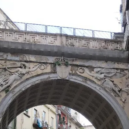Apartment Gradoni Di Chiaia Naples