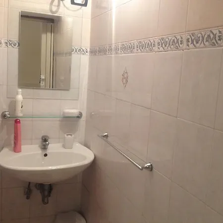 Gradoni Di Chiaia Apartment Naples